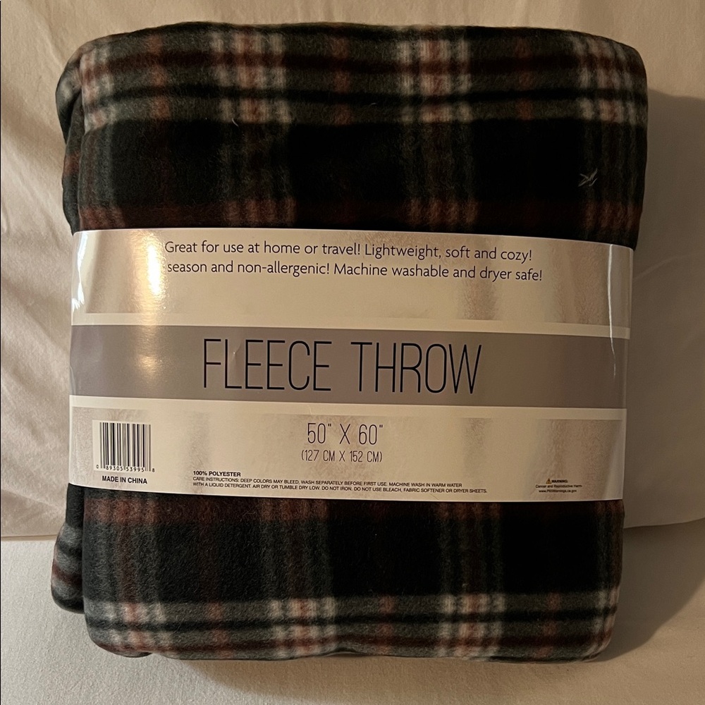 SHEIN Plaid Fleece Throw Blanket-NWT